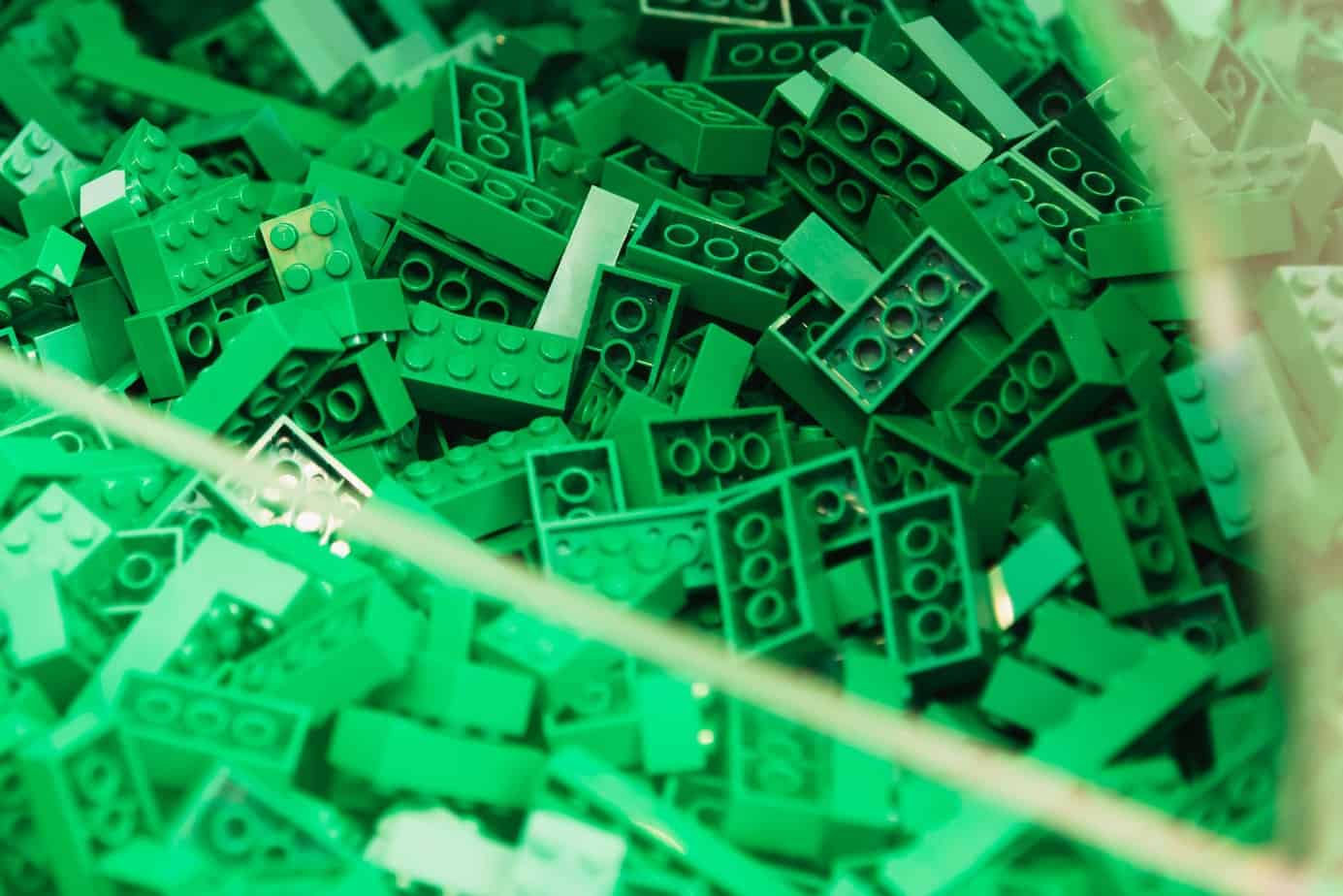 This Is The Best Way To Clean LEGO